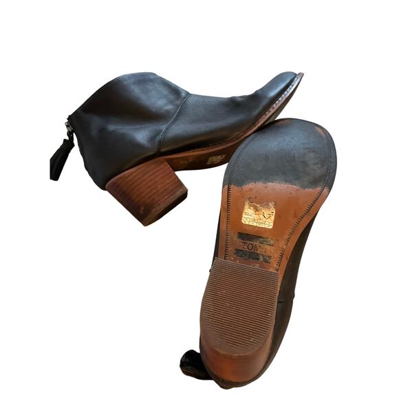 Toms Black Leather Leila Rear Zipper Bootie Sz 9 Western Boho Concert GNO Rodeo - Picture 6 of 7